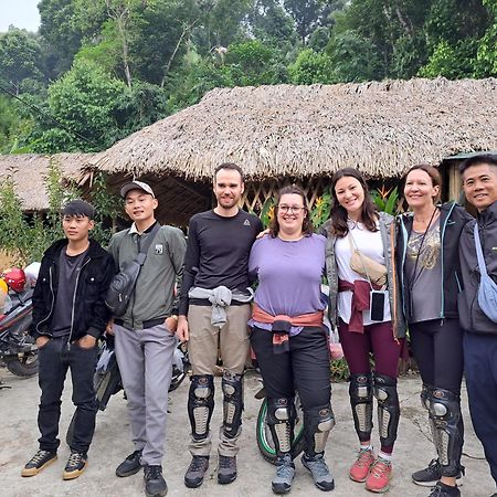 Homestay Field - Bungalow, Ha Giang Loop Tour, Motorbikes Rental Dış mekan fotoğraf